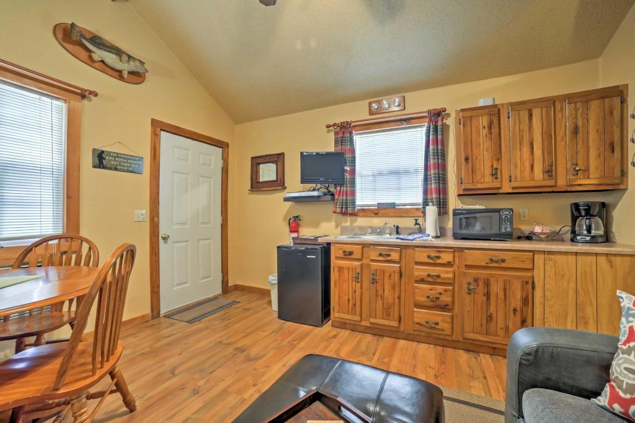 Branson Cabin With Deck Near Table Rock Lake! Екстериор снимка