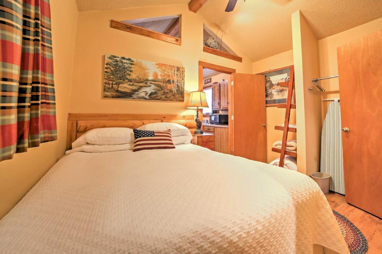 Branson Cabin With Deck Near Table Rock Lake! Екстериор снимка