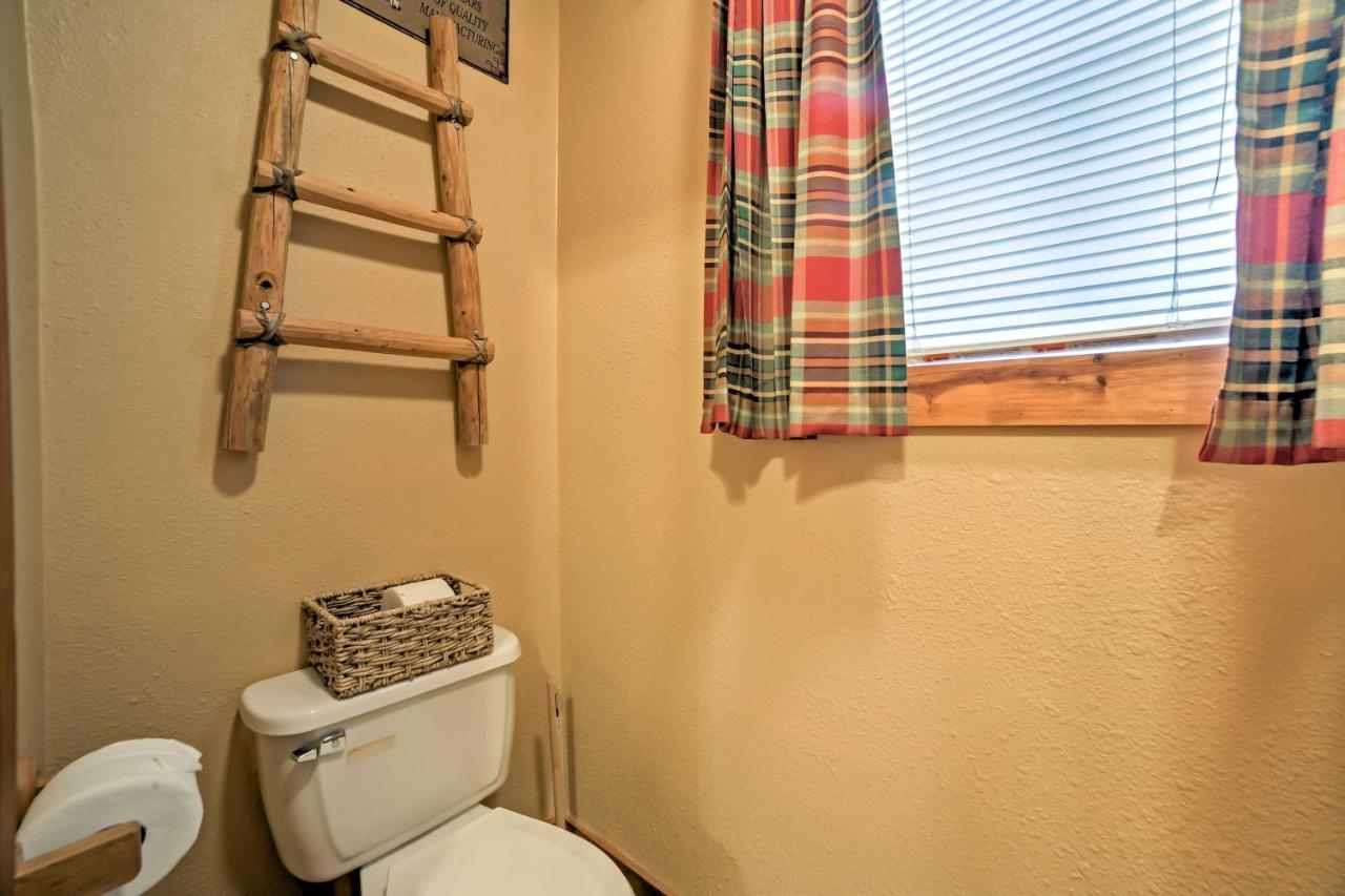 Branson Cabin With Deck Near Table Rock Lake! Екстериор снимка
